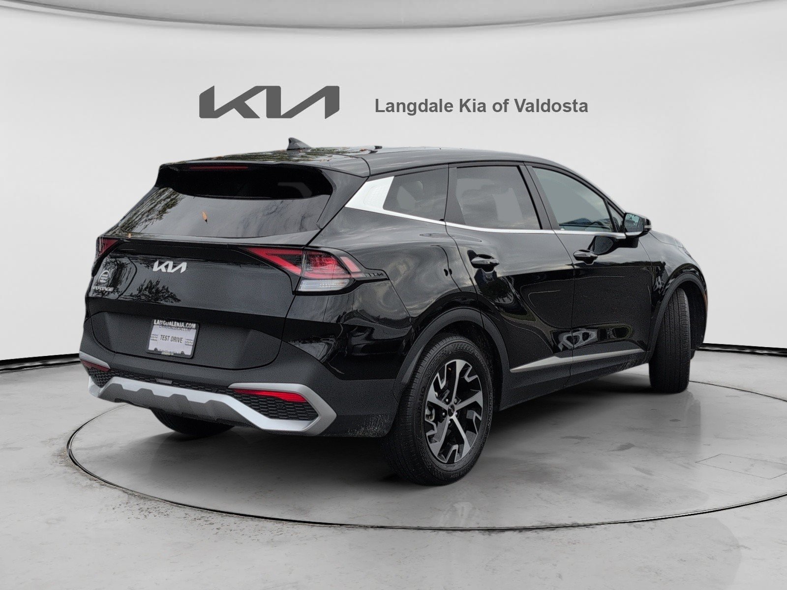 Used 2025 Kia Sportage EX FWD image 4