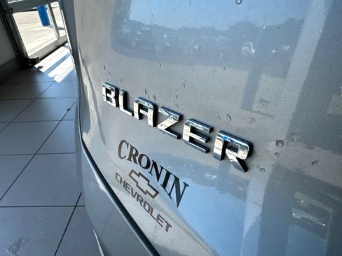 Used 2025 Chevrolet Blazer LT FWD image 10
