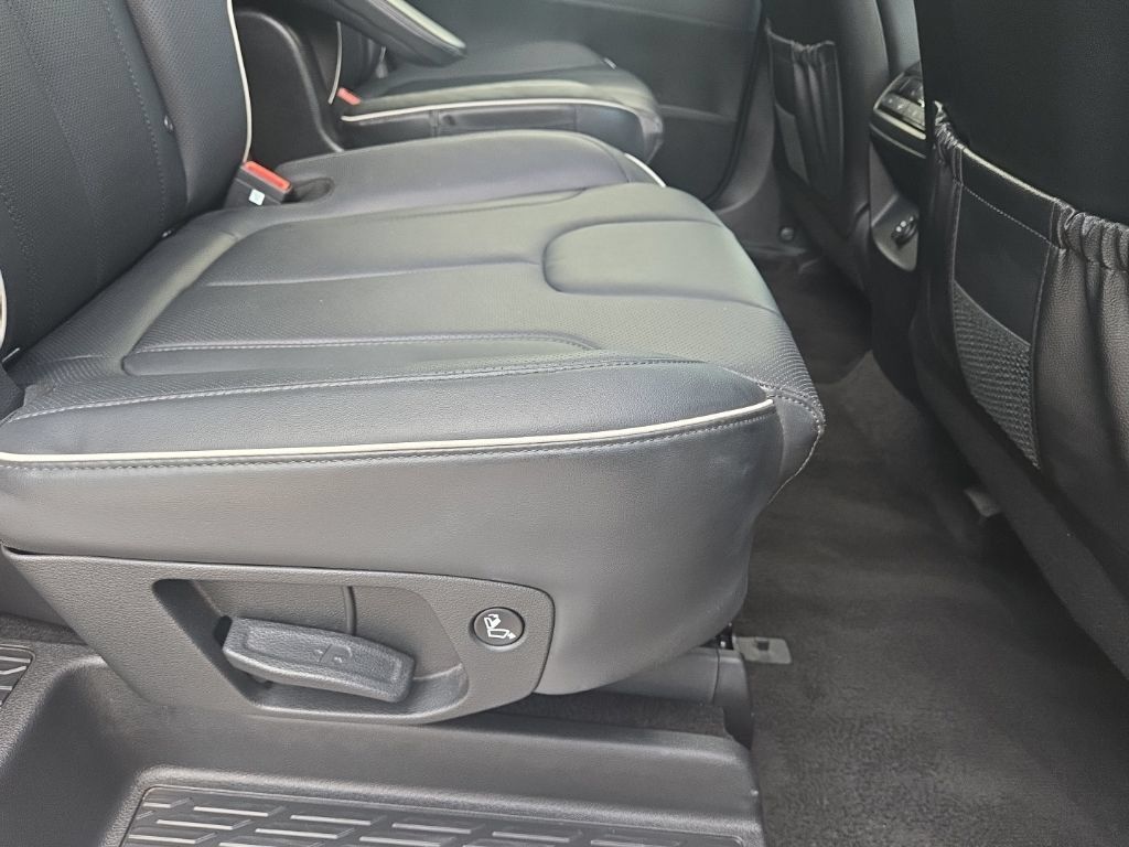 Used 2025 Hyundai Palisade SEL FWD image 10
