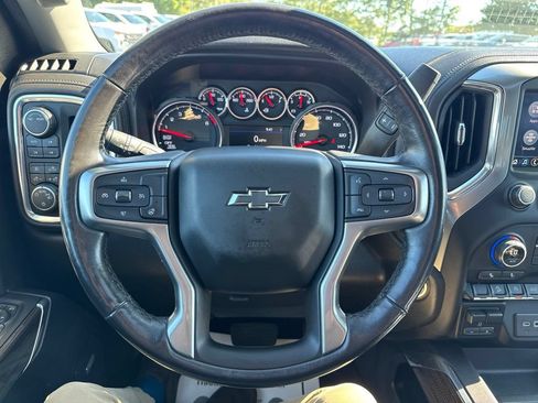 Used 2021 Chevrolet Silverado 1500 LT Trail Boss w/ Convenience Package II AWD/4WD image 28