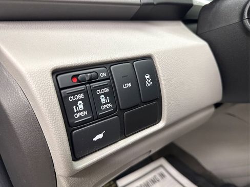 Used 2014 Honda Odyssey EX-L image 38