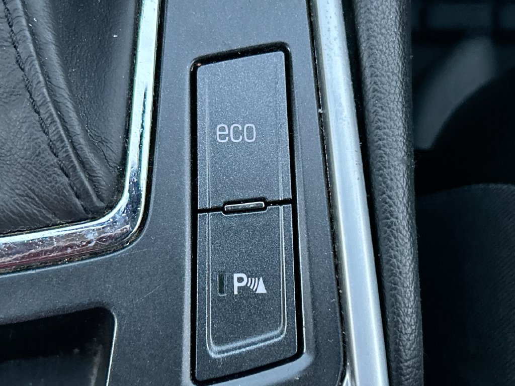 Used 2013 Cadillac SRX Luxury AWD/4WD image 34
