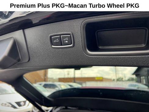 Used 2017 Porsche Macan AWD/4WD image 24