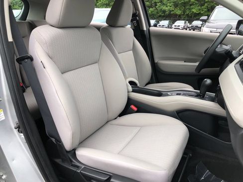 Used 2016 Honda HR-V LX image 23