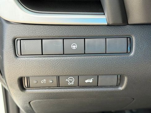 New 2026 Nissan Rogue SV FWD image 12