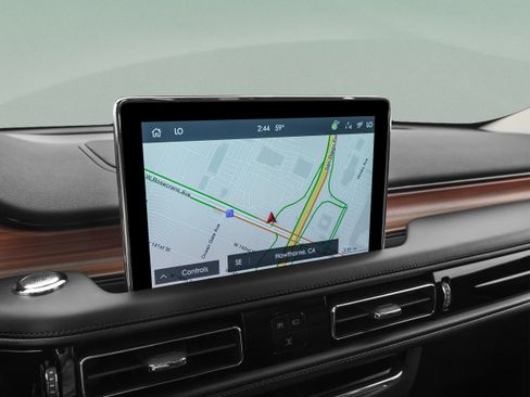 Used 2024 Lincoln Aviator AWD w/ Premium Package image 30