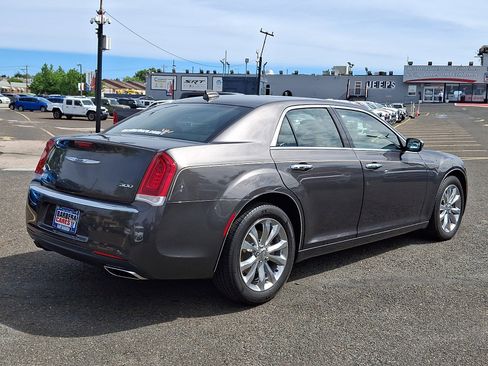 Used 2018 Chrysler 300 Limited w/ Safetytec Plus Group AWD/4WD image 6