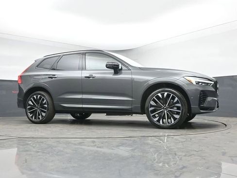 New 2026 Volvo XC60 T8 Ultra w/ Protection Package Premier image 38