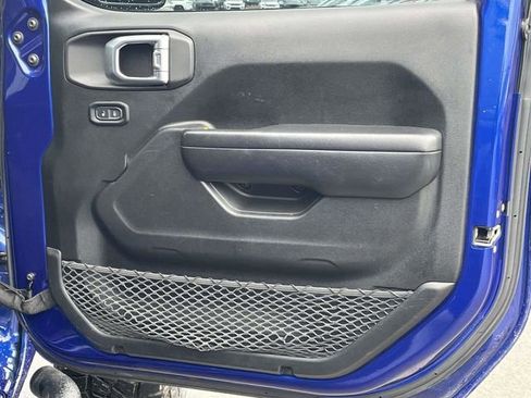 Used 2018 Jeep Wrangler Unlimited Sport S image 25