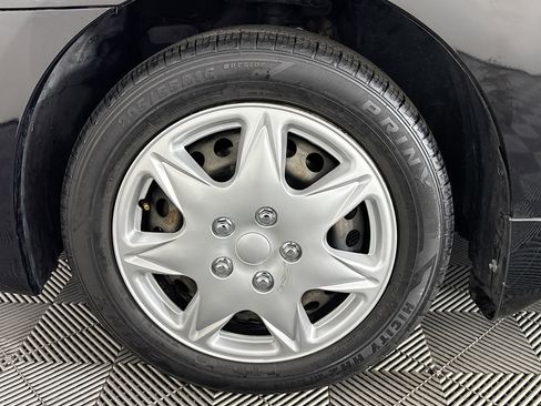 Used 2019 Nissan Sentra S image 34