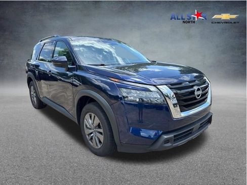 Used 2025 Nissan Pathfinder SV FWD image 1