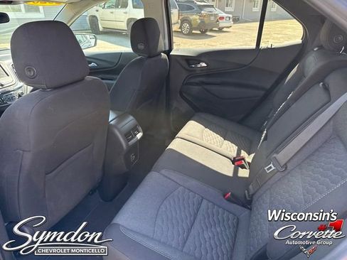 Used 2020 Chevrolet Equinox LT w/ Driver Convenience Package AWD/4WD image 8