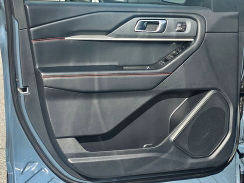 New 2026 Ford Explorer ST-Line w/ ST-Line Street Pack image 33
