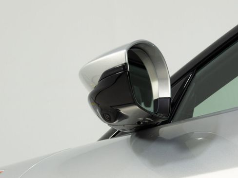 Used 2025 Ferrari 12Cilindri image 13