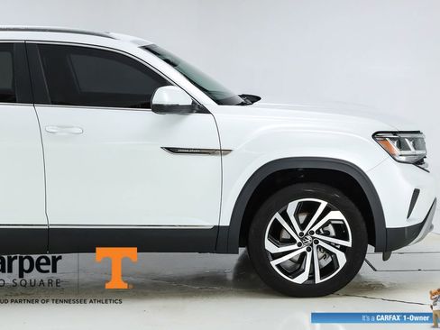 Used 2023 Volkswagen Atlas Cross Sport SEL AWD/4WD image 12