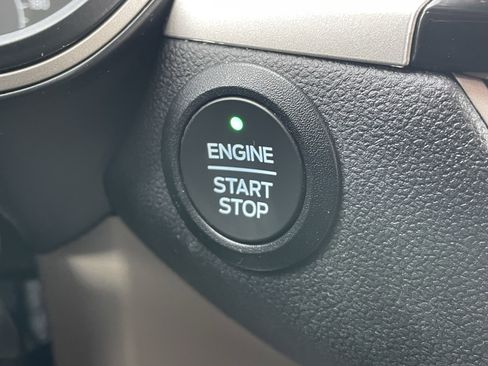 Used 2022 Ford Escape SEL image 22