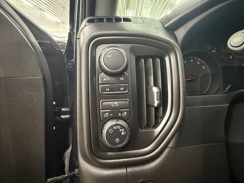 Used 2023 Chevrolet Silverado 1500 W/T w/ WT Value Package AWD/4WD image 18