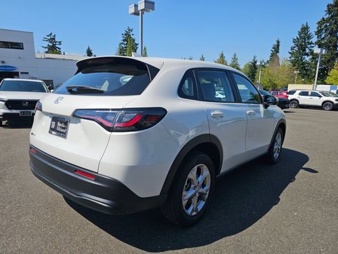 Certified 2024 Honda HR-V LX image 7