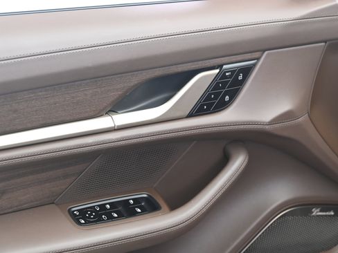 Certified 2021 Porsche Taycan Turbo S AWD/4WD image 28