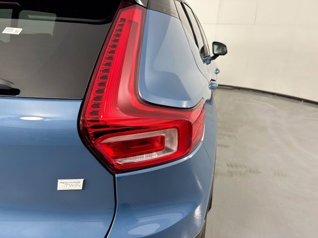Used 2023 Volvo XC40 Recharge Plus AWD/4WD image 29