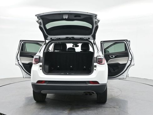 Used 2022 Jeep Compass Limited AWD/4WD image 36