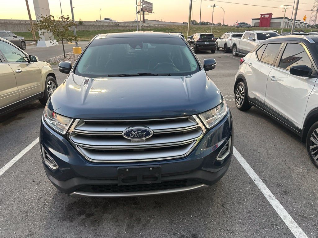 Used 2017 Ford Edge Titanium w/ Equipment Group 302A AWD/4WD image 2
