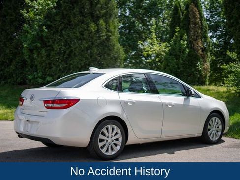 Used 2016 Buick Verano w/ Comfort Package FWD image 5