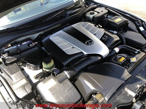 Used 2002 Lexus SC 430 Convertible RWD image 23