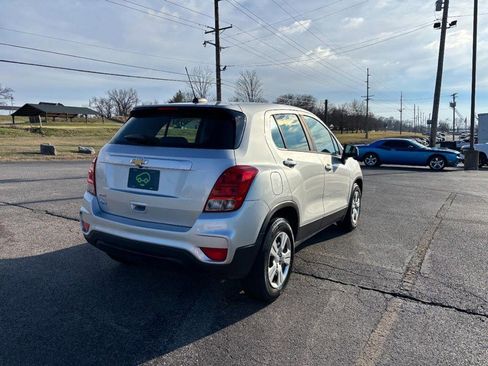 Used 2018 Chevrolet Trax LS image 5
