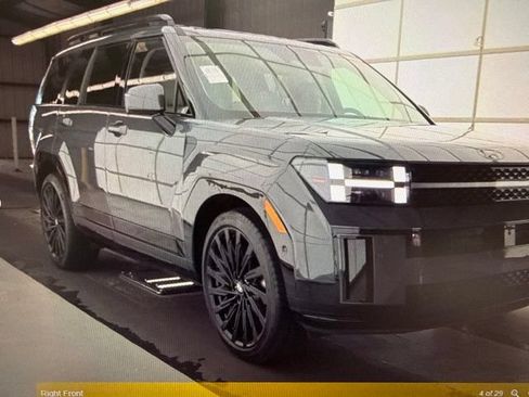 Used 2025 Hyundai Santa Fe Calligraphy AWD/4WD image 2