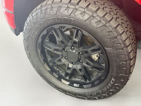 Used 2019 Chevrolet Silverado 1500 Custom w/ Custom Value Package AWD/4WD image 35