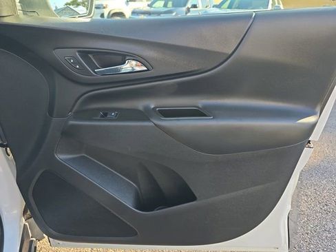 Used 2024 Chevrolet Equinox LT w/ LPO, Floor Liner Package image 19