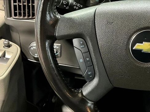 Used 2021 Chevrolet Express 2500 LT w/ LT Preferred Equipment Group RWD image 10