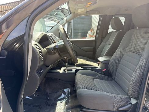 Used 2017 Nissan Frontier SV AWD/4WD image 10