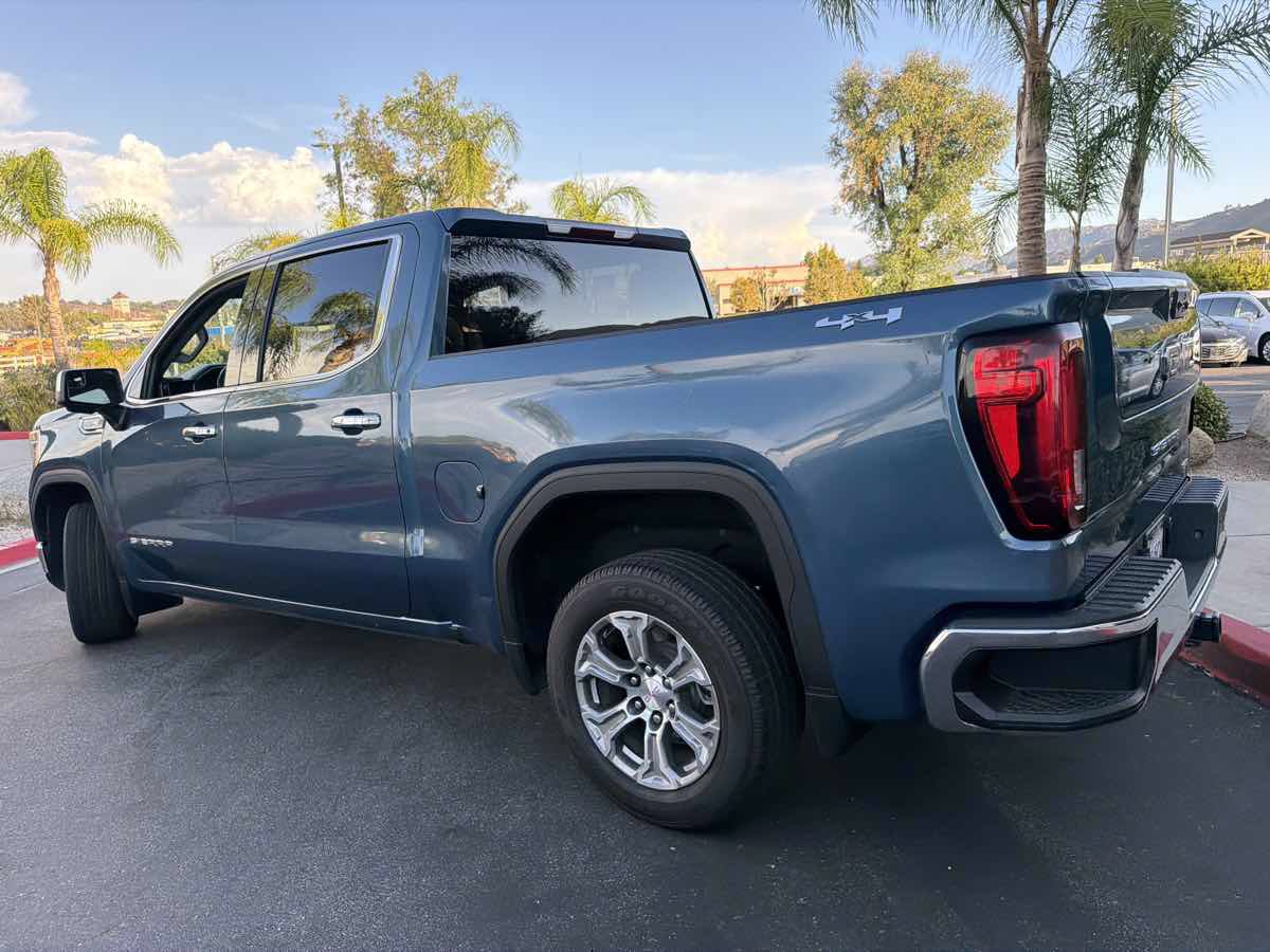 Used 2024 GMC Sierra 1500 SLT AWD/4WD image 12