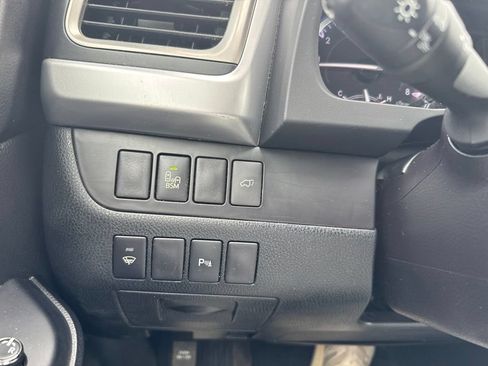 Used 2016 Toyota Highlander Limited AWD/4WD image 23