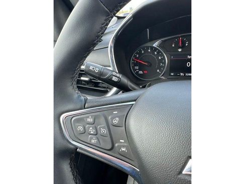 Used 2024 Chevrolet Equinox LT AWD/4WD image 25