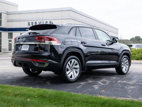 Used 2020 Volkswagen Atlas Cross Sport SE image 9