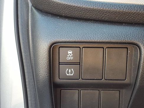 Used 2017 Honda CR-V LX image 22