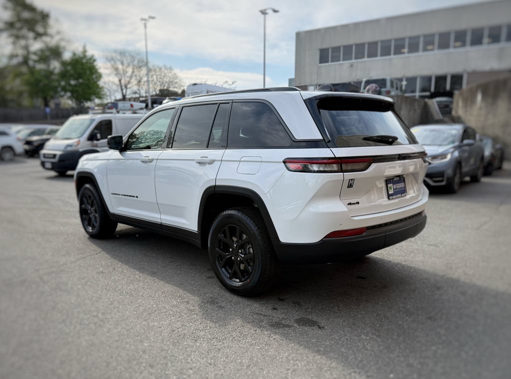New 2026 Jeep Grand Cherokee Altitude AWD/4WD image 12