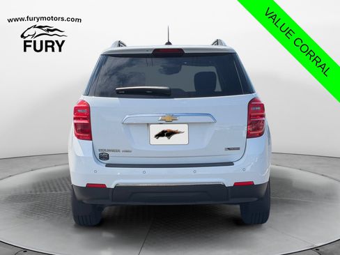 Used 2017 Chevrolet Equinox Premier w/ Enhanced Convenience Package AWD/4WD image 4