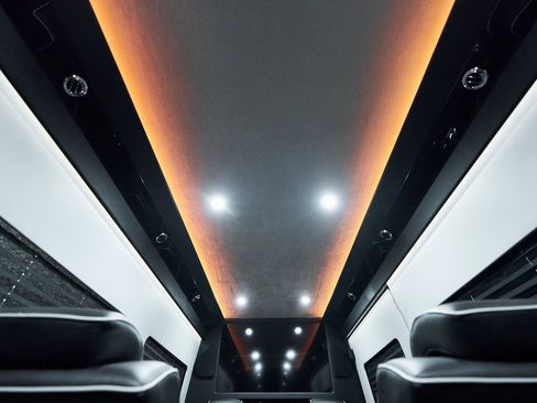 Used 2017 Mercedes-Benz Sprinter 3500 image 75