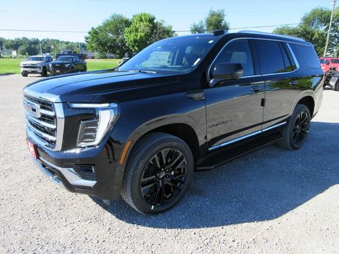 New 2026 GMC Yukon Elevation w/ Elevation Premium Package AWD/4WD image 9