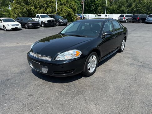 Used 2014 Chevrolet Impala LT w/ LT Sunroof Package image 7