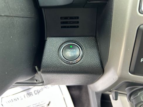 Used 2018 Ford F150 Lariat w/ Equipment Group 502A Luxury AWD/4WD image 18