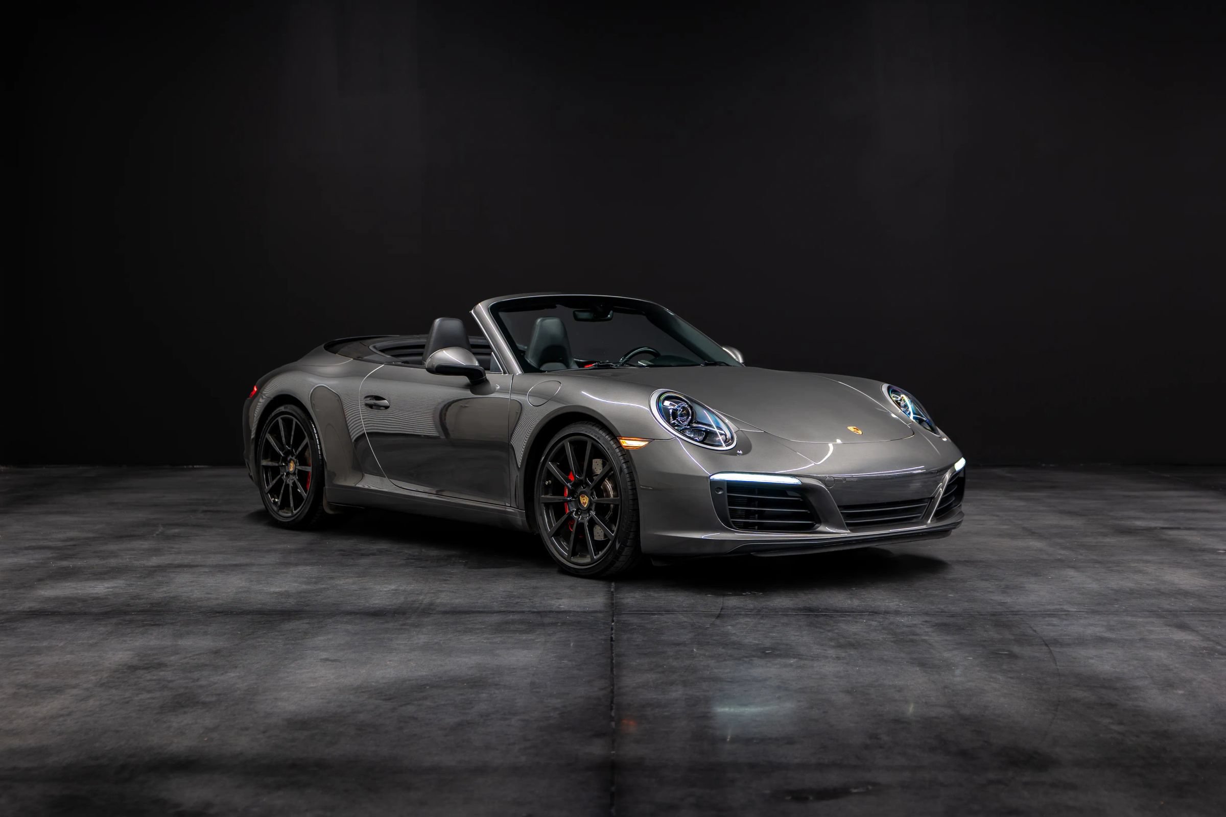 Used 2017 Porsche 911 Carrera S RWD image 3