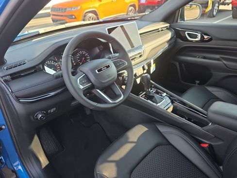 New 2026 Jeep Compass Latitude AWD/4WD image 23