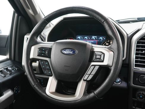 Used 2016 Ford F150 Lariat w/ Equipment Group 502A Luxury AWD/4WD image 18