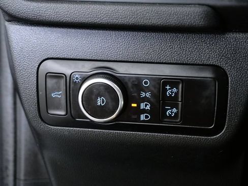 Certified 2025 Ford Escape Platinum AWD/4WD image 24