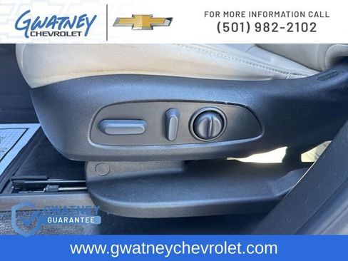 Used 2023 Chevrolet Traverse LT w/ LPO, Floor Liner Package image 23